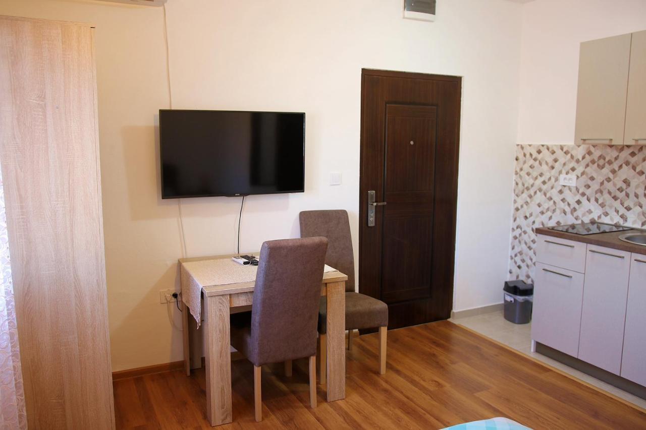 Apartmani 15 Cetinje Exteriér fotografie